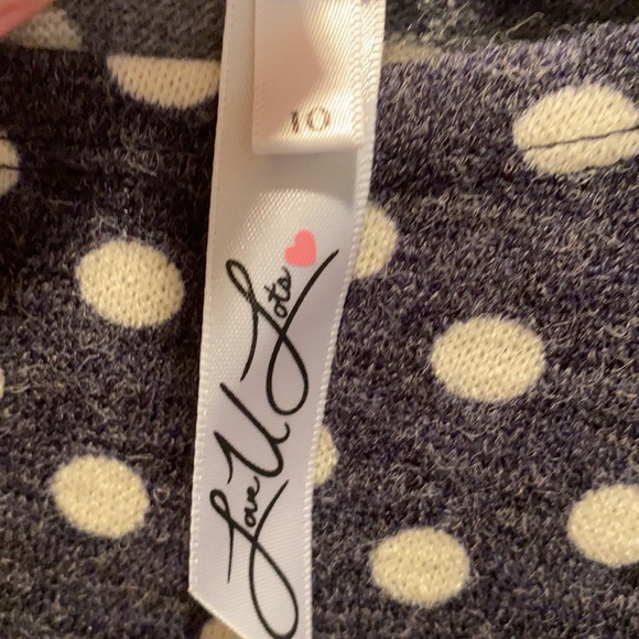 Super cute navy with white polkadots dress light sweater type material - Picture 5 of 5